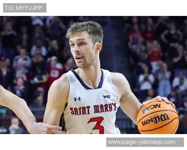 卡尔克布伦纳在对抗独行侠内线时表现出色应该给予他更多的上场时间