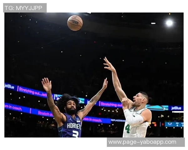 詹姆斯称赞凯尔特人引入武切维奇提升战术灵活性与进攻威胁